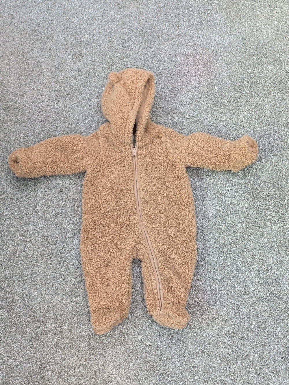 GAP Plush Hooded Footed Teddy Bear Suit 🧸 3-6m